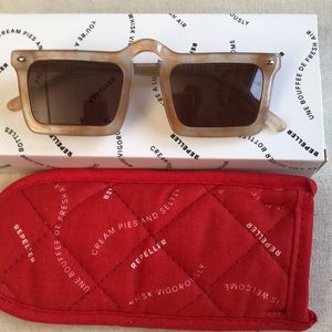 Man Repeller Unibrow Square Sunglasses Peach NWT